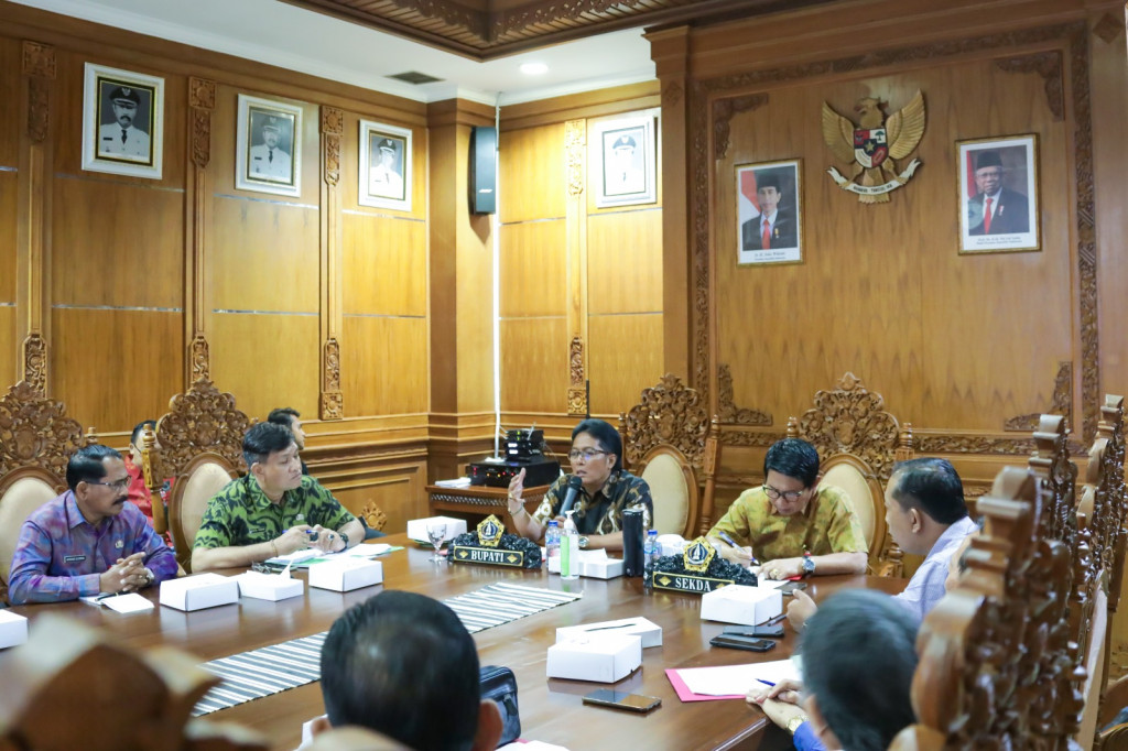 Jaga Wibawa Pemerintah Kabupaten Badung di Bidang Hukum, Bupati Giri Prasta Pimpin Rapat Koordinasi dengan Tim Bantuan Hukum